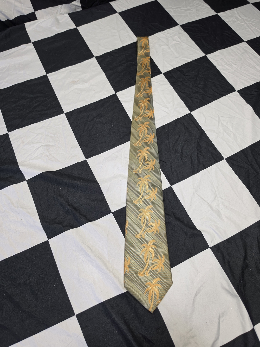 Classic Palm Tree Pattern Men's Tie in Olive Green and Gold